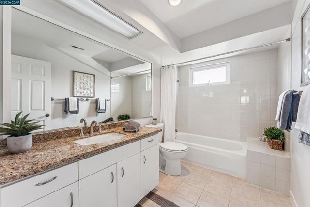 405 Centre Court, Alameda, CA 94502