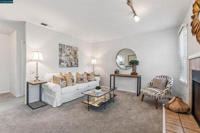 405 Centre Court, Alameda, CA 94502