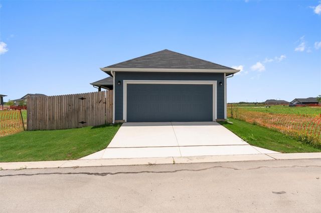 108 Biscayne DR, Hutto, TX 78634