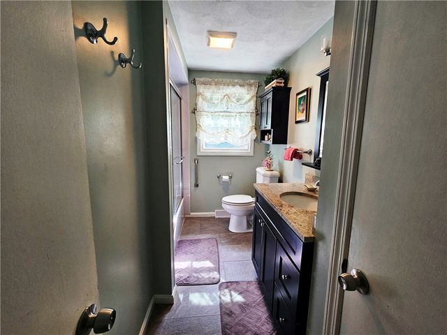 19 Black Walnut Drive, Coventry, RI 02816