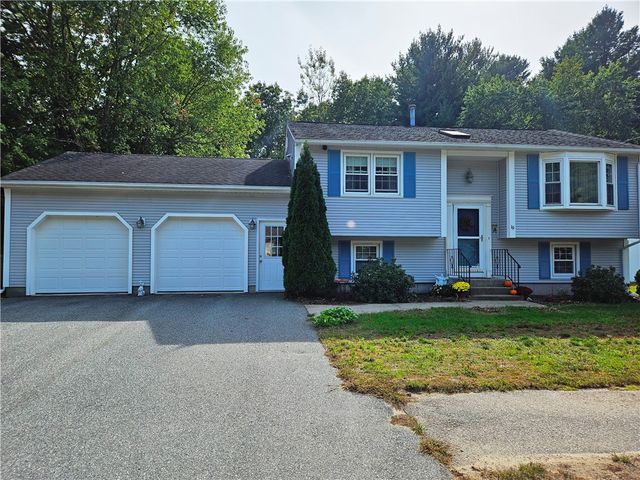 19 Black Walnut Drive, Coventry, RI 02816