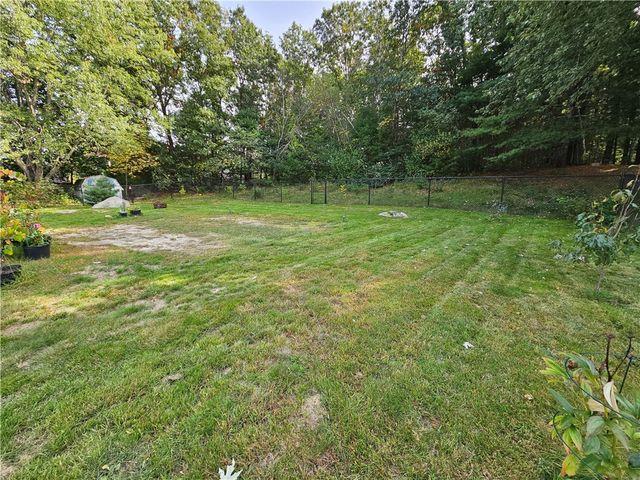 19 Black Walnut Drive, Coventry, RI 02816