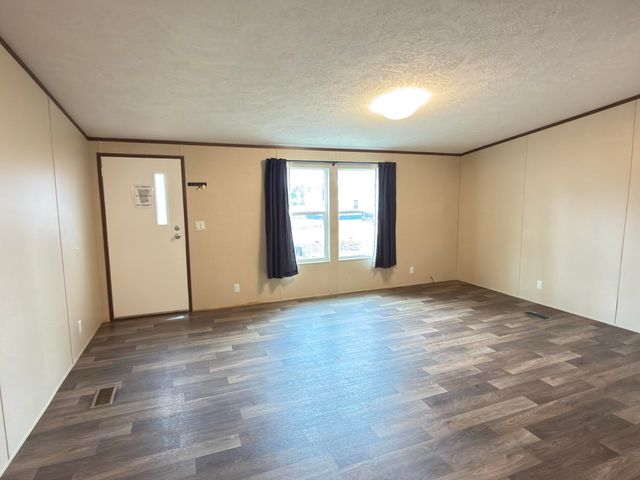 268 E Violet Lane, Defuniak Springs, FL 32433