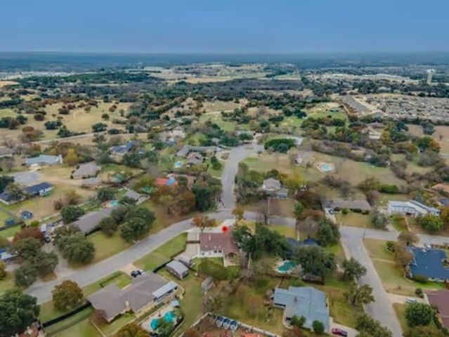 108 Bob White Avenue, Weatherford, TX 76086