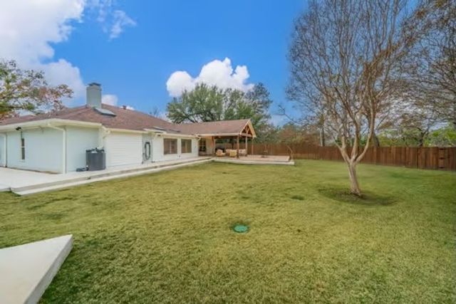 108 Bob White Avenue, Weatherford, TX 76086