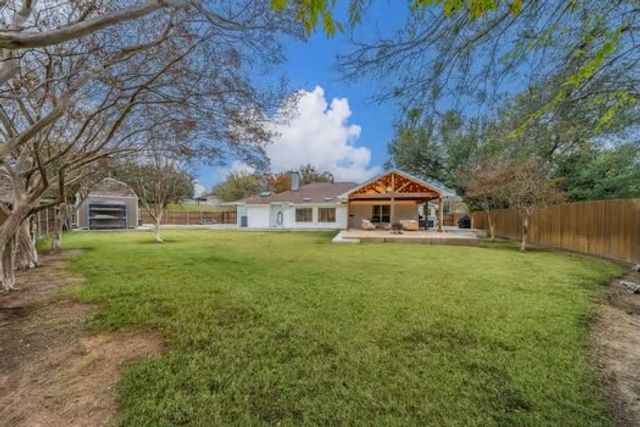 108 Bob White Avenue, Weatherford, TX 76086