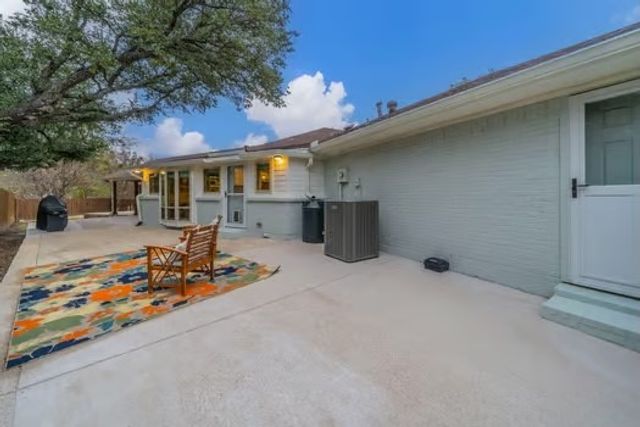 108 Bob White Avenue, Weatherford, TX 76086