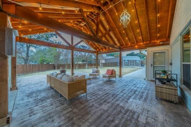 108 Bob White Avenue, Weatherford, TX 76086