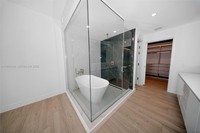 700 NE 24th St 2507, Miami, FL 33137