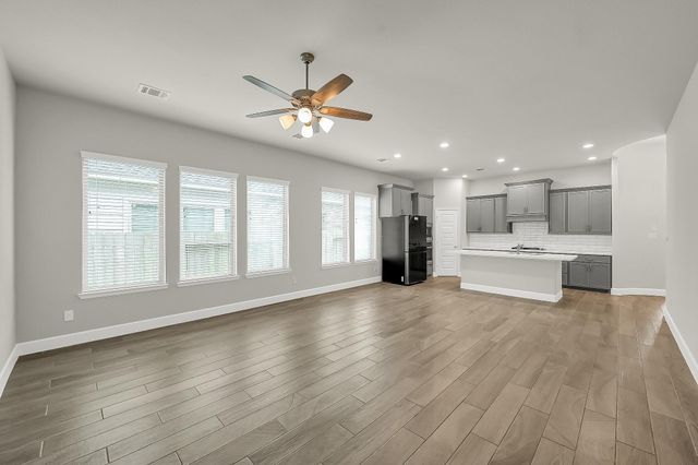 328 Rise Lane, Montgomery, TX 77316