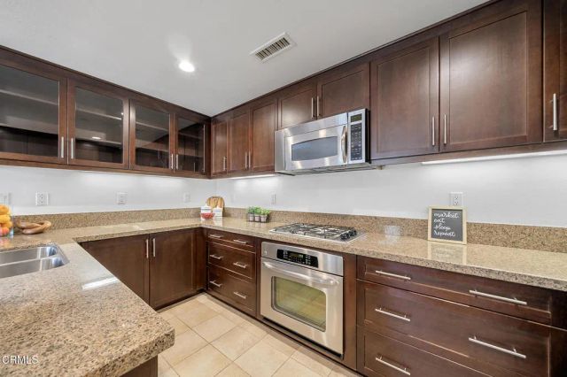 573 Rockefeller, Irvine, CA 92612