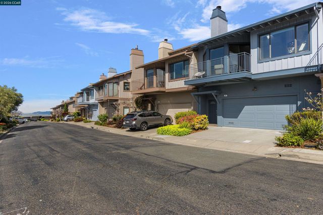 49 Starview Dr, Oakland, CA 94618