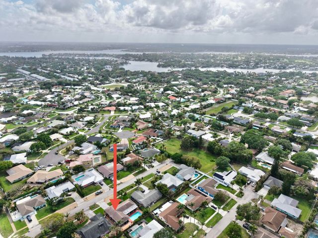 4167 Russell Street, Jupiter, FL 33469