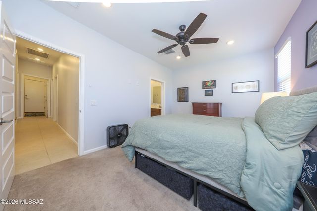 7136 W Vineridge Drive, Tucson, AZ 85757