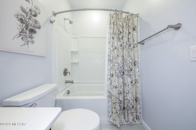 7136 W Vineridge Drive, Tucson, AZ 85757