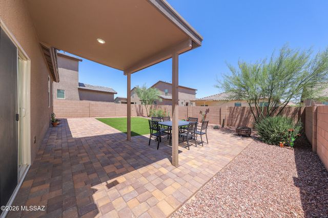 7136 W Vineridge Drive, Tucson, AZ 85757