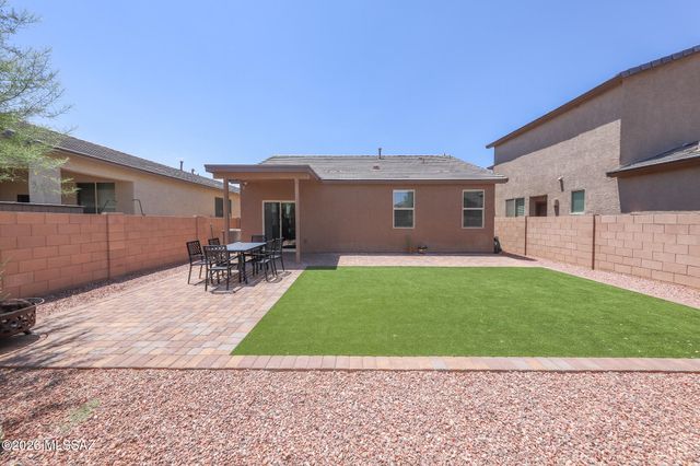 7136 W Vineridge Drive, Tucson, AZ 85757