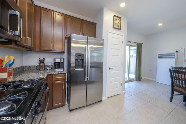 7136 W Vineridge Drive, Tucson, AZ 85757