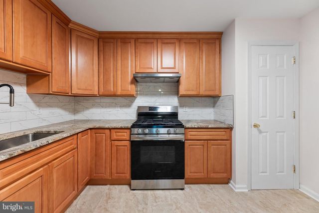 107 FOREST DR, Piscataway, NJ 08854