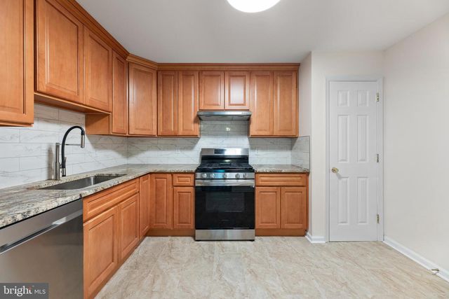 107 FOREST DR, Piscataway, NJ 08854