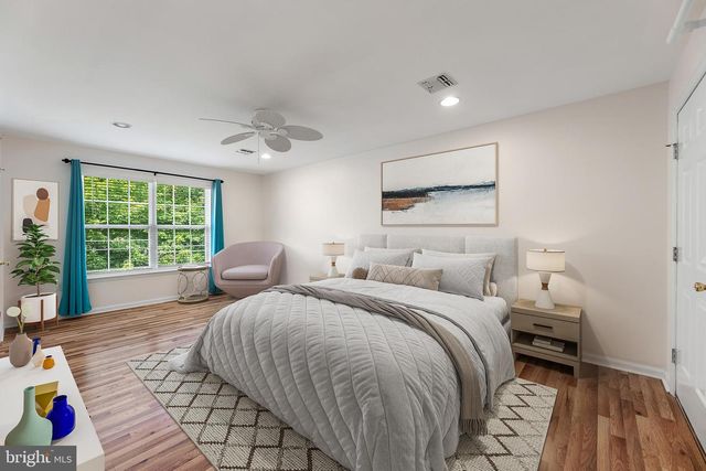 107 FOREST DR, Piscataway, NJ 08854