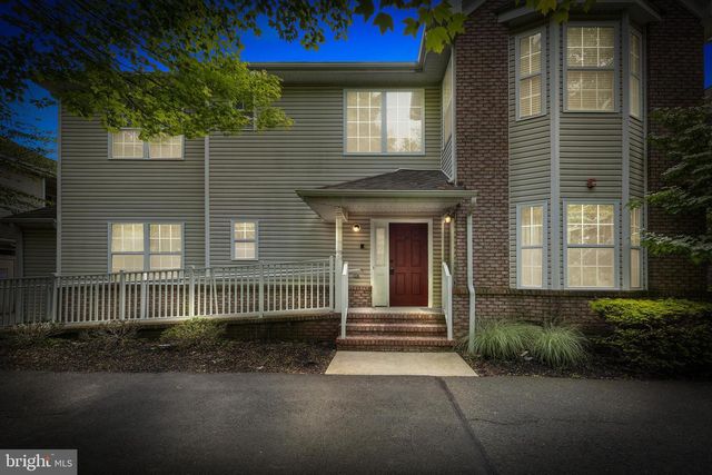 107 FOREST DR, Piscataway, NJ 08854