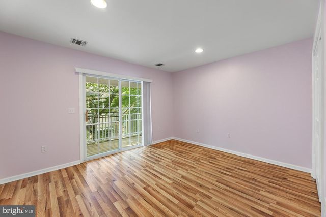 107 FOREST DR, Piscataway, NJ 08854