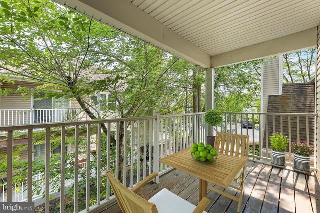 107 FOREST DR, Piscataway, NJ 08854