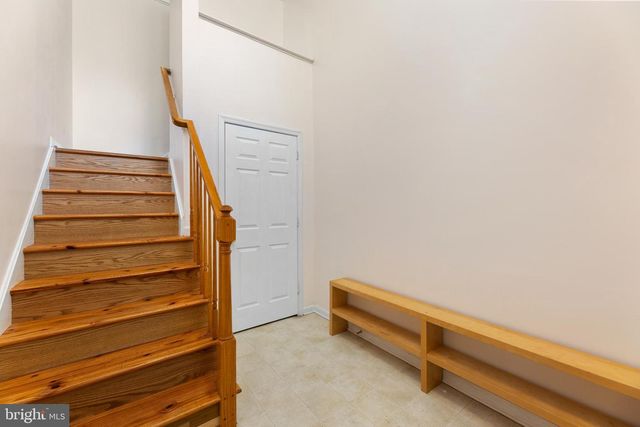 107 FOREST DR, Piscataway, NJ 08854