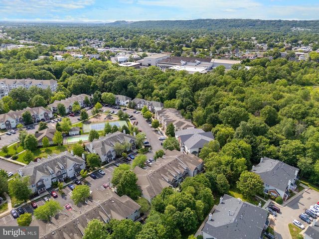 107 FOREST DR, Piscataway, NJ 08854