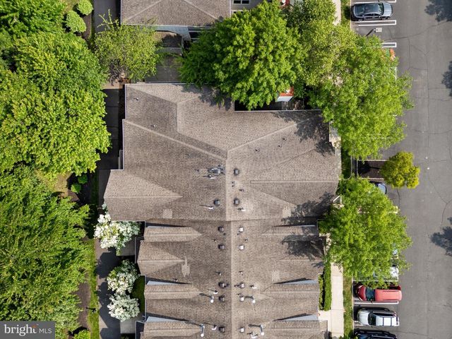 107 FOREST DR, Piscataway, NJ 08854