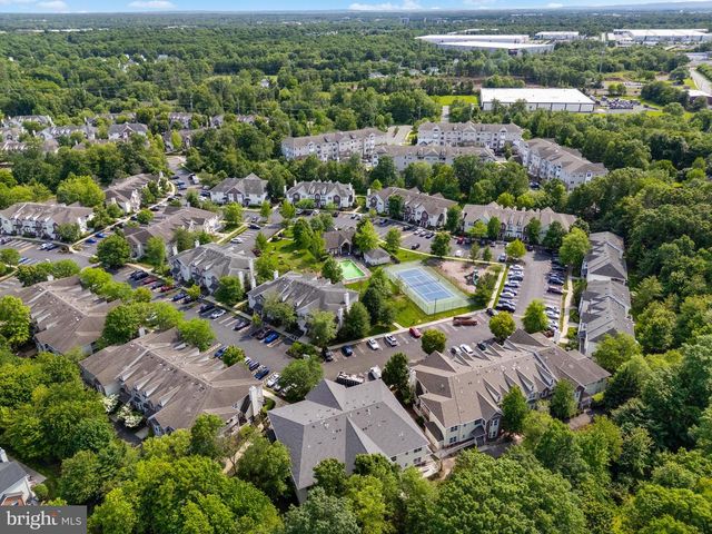 107 FOREST DR, Piscataway, NJ 08854