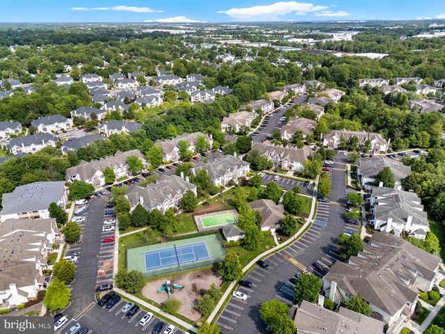 107 FOREST DR, Piscataway, NJ 08854