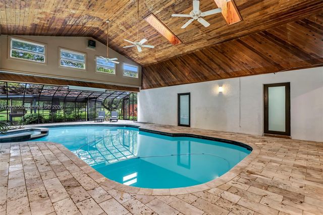 18180 SW 66th St, Southwest Ranches, FL 33331