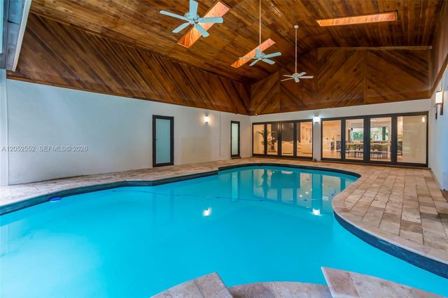 18180 SW 66th St, Southwest Ranches, FL 33331