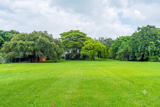 18180 SW 66th St, Southwest Ranches, FL 33331