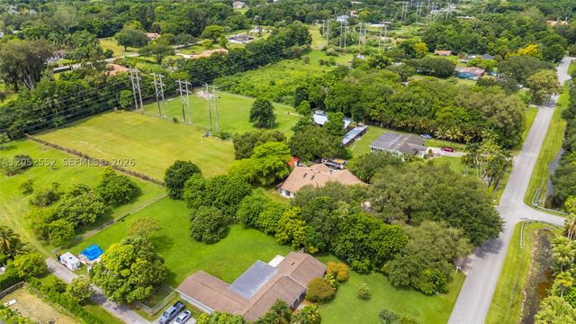 18180 SW 66th St, Southwest Ranches, FL 33331