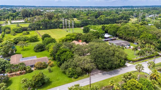 18180 SW 66th St, Southwest Ranches, FL 33331