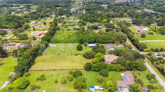 18180 SW 66th St, Southwest Ranches, FL 33331