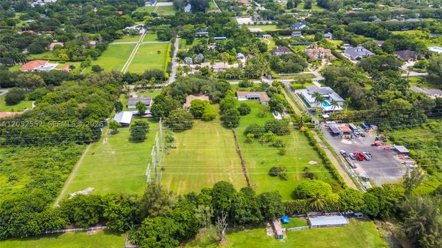18180 SW 66th St, Southwest Ranches, FL 33331