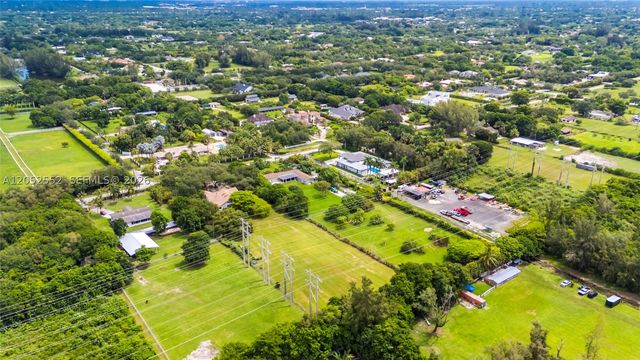 18180 SW 66th St, Southwest Ranches, FL 33331