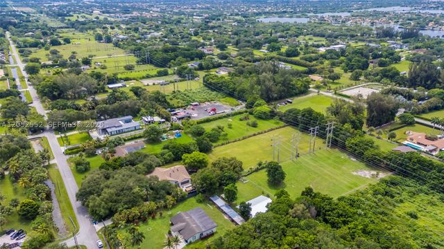 18180 SW 66th St, Southwest Ranches, FL 33331