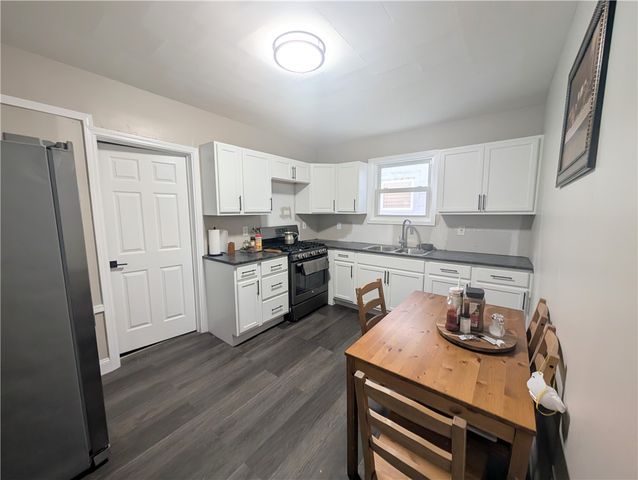 330 Lexington Avenue, Rochester, NY 14613
