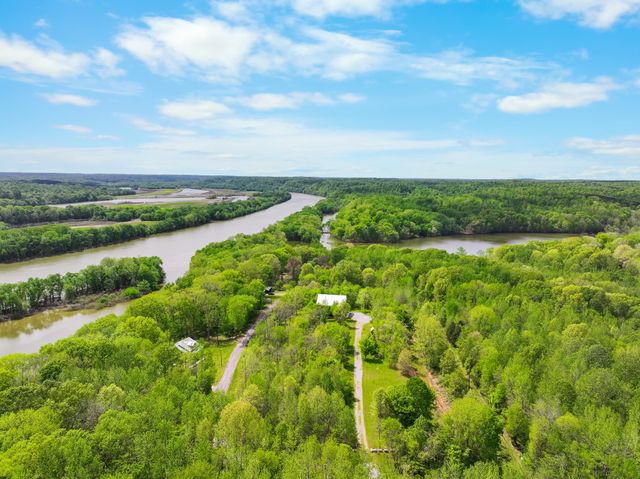210 Patricia Cir, Indian Mound, TN 37079