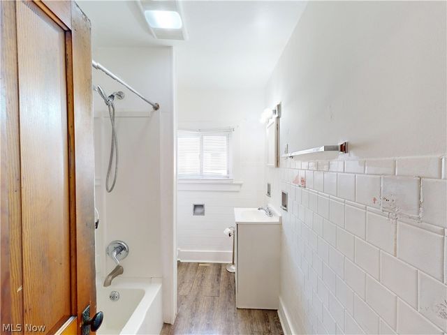 504 Sumner Street, Akron, OH 44304