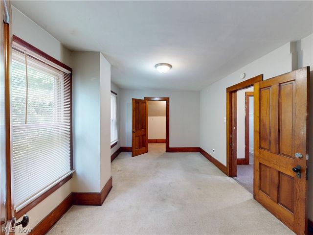 504 Sumner Street, Akron, OH 44304