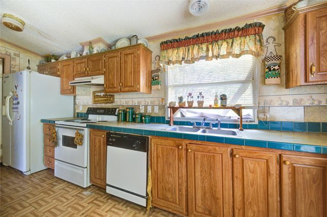 3330 Euell Road, Crosby, TX 77532