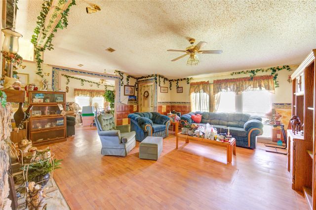 3330 Euell Road, Crosby, TX 77532