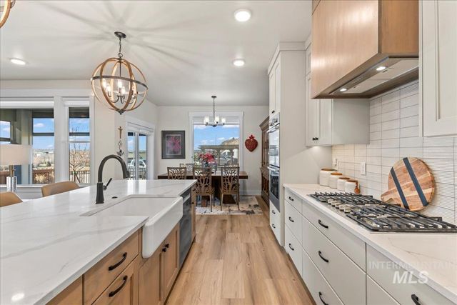 2543 S Via Privada Lane, Boise, ID 83716