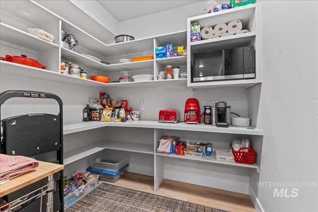 2543 S Via Privada Lane, Boise, ID 83716